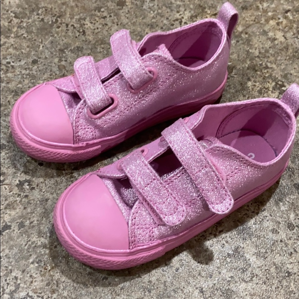Girls sparkle converse